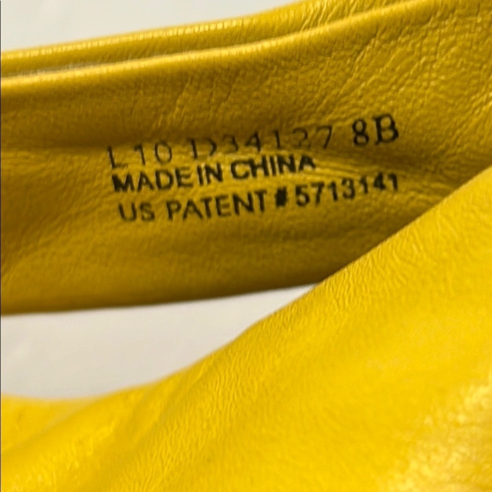 ☀️EUC Cole Haan Yellow Wedge Sandals size 8 ☀️ Cole Haan Yellow Wedge Sandals - Picture 11 of 14
